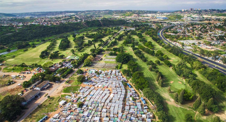 Dronefoto's tonen contrast in Zuid Afrika