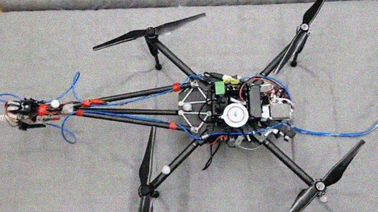Disney wil pretparken verven met PaintCopter drone