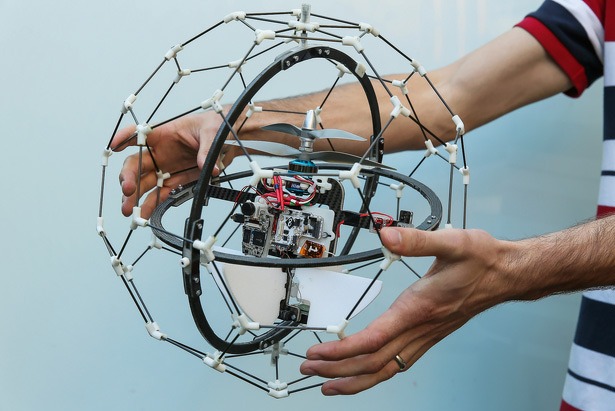 drone_gimball_botsing_carbon_flyability