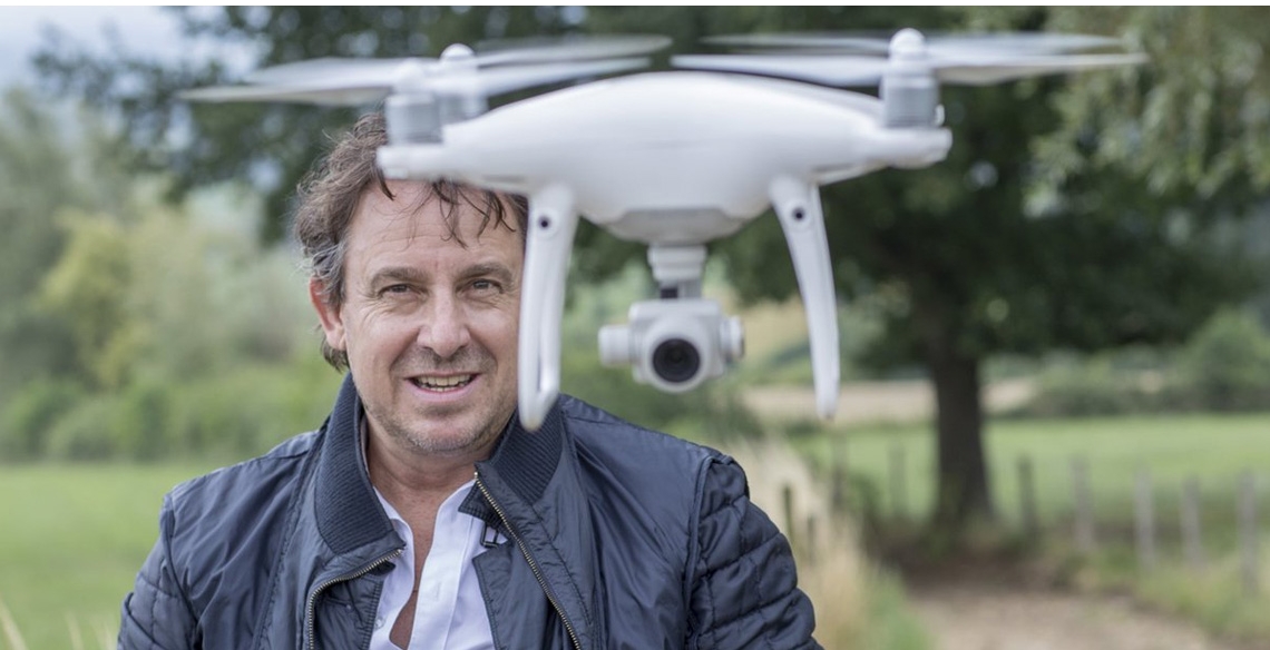 1510904649-videoclip-marco-borsato-als-je-vliegt-drone-shots-2017.jpg